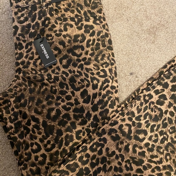 Express Jeans - Picture 2 of 2